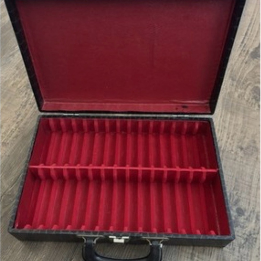 Retro Reptile Black and Red Cassette holder
